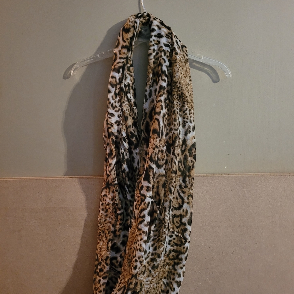 Scarf - Picture 2 of 3